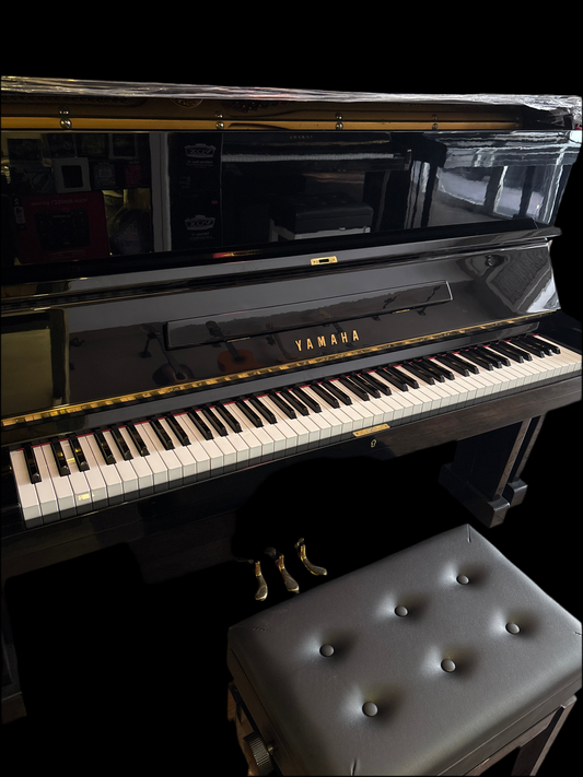 PIANO YAMAHA U1
